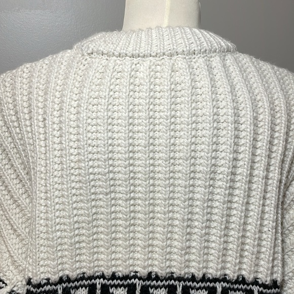 H&M Chunky Knit Fair Isle Cropped Sweater CREAM W/ BLACK ACCENTS / MEDIUM - Picture 9 of 11